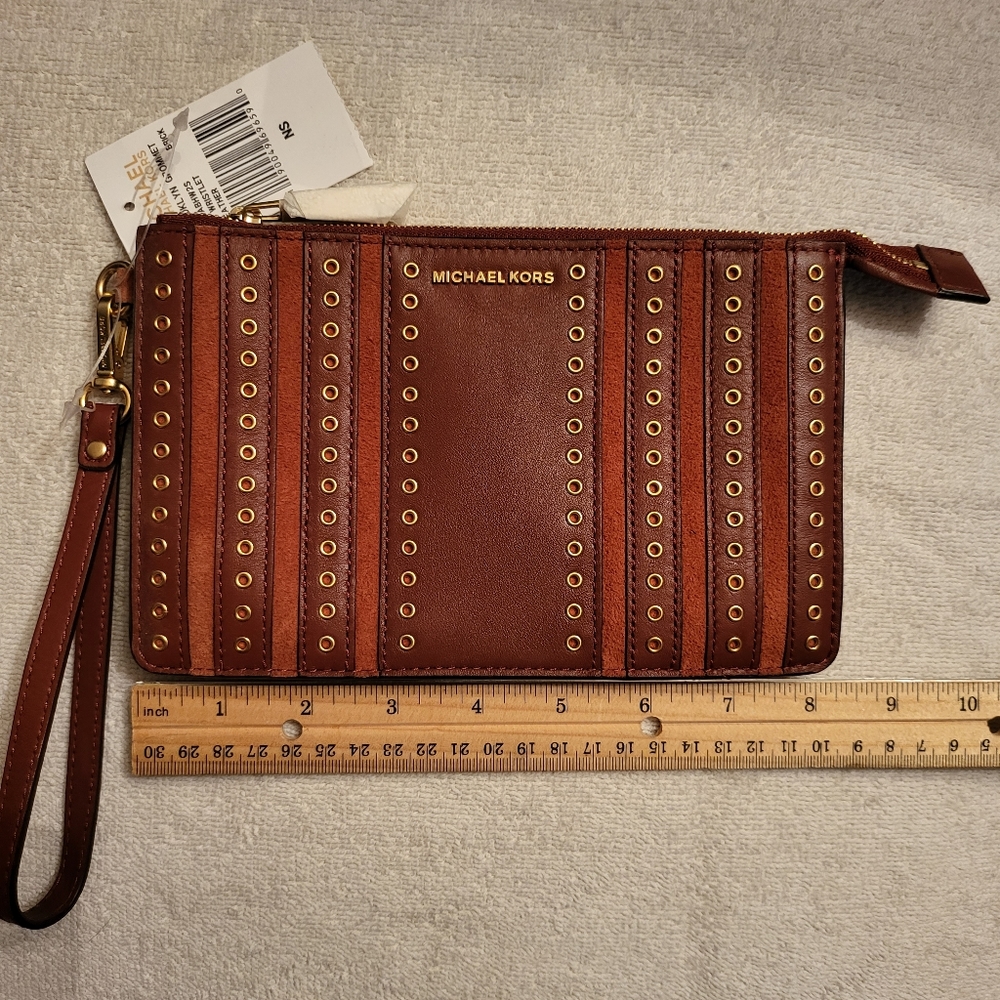 NWT Michael Kors Brooklyn Grommet Zip Wristlet